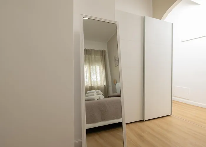 Alloro Apartment,5 Min Dalla Metro C, 15 Min Per Il Colosseo Vakantiehuis Rome